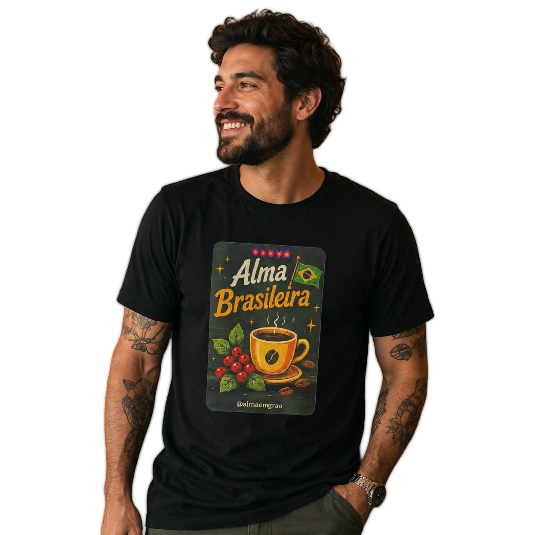 Pessoa vestindo camiseta preta Odoyá Alma Brasileira sem fundo
